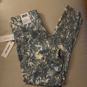 DKNY Sport Abstract Print Leggings with Side Pockets. Medium, New!